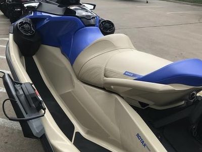 2025 Sea-Doo Wake Pro 230 - Photo 12