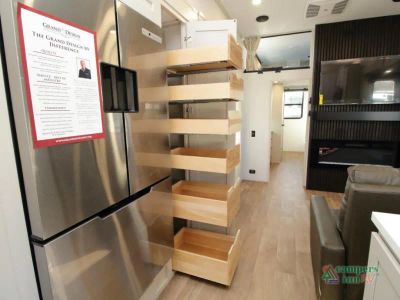 2026 Grand Design Influence — photo 15 view