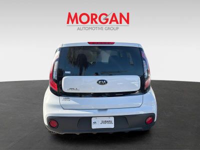 2018 Kia Soul — interior view