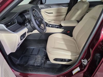 2025 Jeep Grand Cherokee L — photo 11 view
