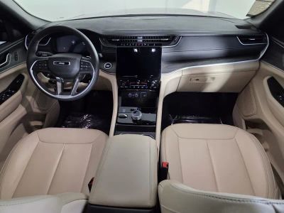 2025 Jeep Grand Cherokee L — photo 32 view
