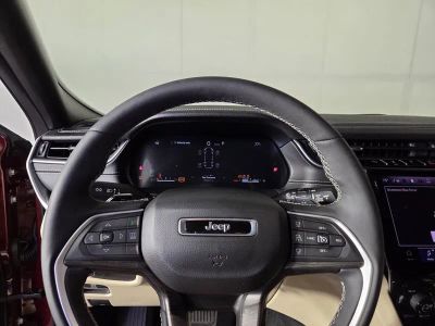 2025 Jeep Grand Cherokee L — photo 13 view