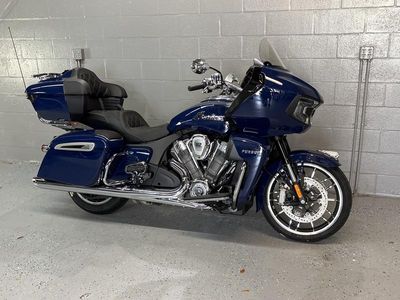 2025 Indian Motorcycle Pursuit Limited 112 w/PowerBand Audio Springfield Blue - Photo 3