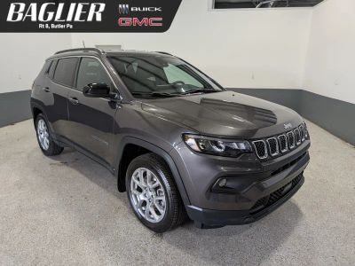 2024 Jeep Compass Latitude Lux FWD in Gray — front three-quarter view