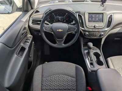 2024 Chevrolet Equinox — photo 12 view