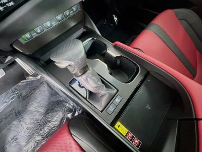 2025 Lexus ES — photo 25 view