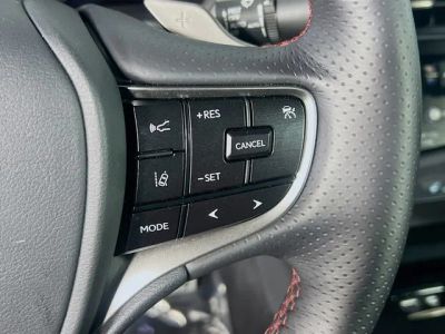 2025 Lexus ES — photo 18 view