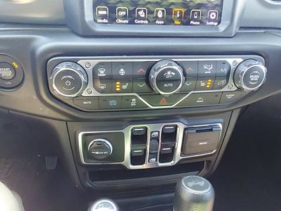 2023 Jeep Wrangler 4xe - Photo 19
