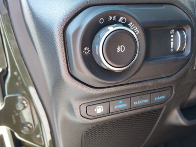 2023 Jeep Wrangler 4xe - Photo 13