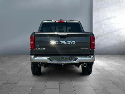 2015 GMC Sierra 3500HD available WiFi — interior view