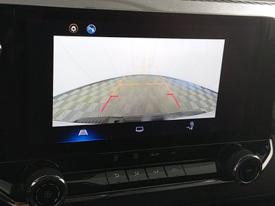 2025 Chevrolet Colorado — photo 17 view