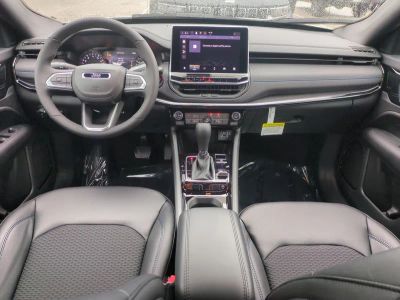 2026 Jeep Compass — photo 15 view