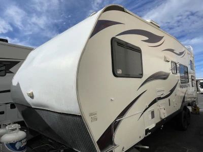 2014 Pacific Coachworks Powerlite - Photo 8