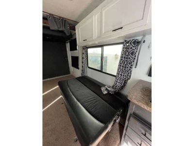 2014 Pacific Coachworks Powerlite - Photo 10