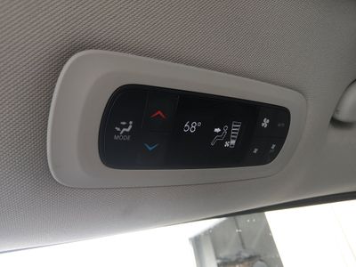 2023 Chrysler Pacifica — photo 21 view