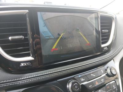 2023 Chrysler Pacifica — photo 16 view