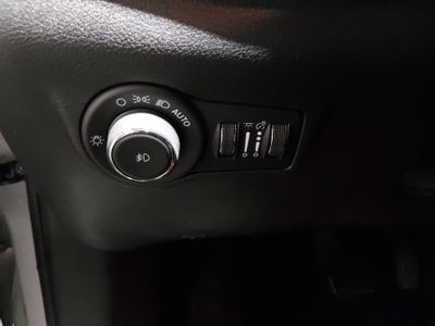 2024 Jeep Compass - Photo 13
