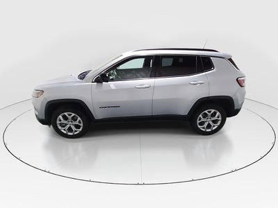 2024 Jeep Compass - Photo 4