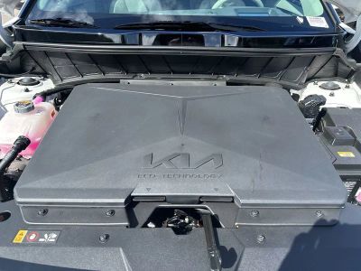 2025 Kia Niro EV — photo 10 view
