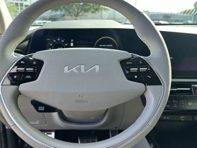 2025 Kia Niro EV — photo 13 view