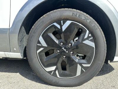 2025 Kia Niro EV — photo 11 view