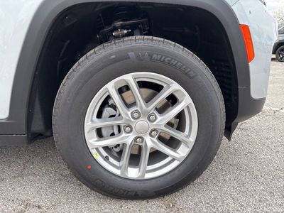 2026 Jeep Grand Cherokee — photo 38 view