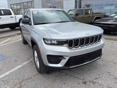 2026 Jeep Grand Cherokee — photo 8 view