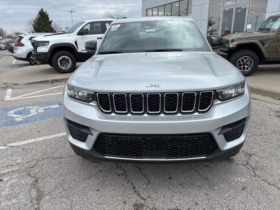 2026 Jeep Grand Cherokee — photo 10 view