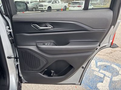 2026 Jeep Grand Cherokee — photo 43 view