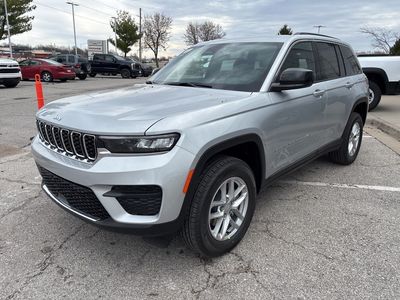 2026 Jeep Grand Cherokee — photo 13 view