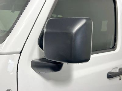 2023 Jeep Wrangler — photo 10 view