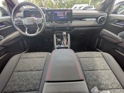 2026 Chevrolet Colorado — photo 14 view