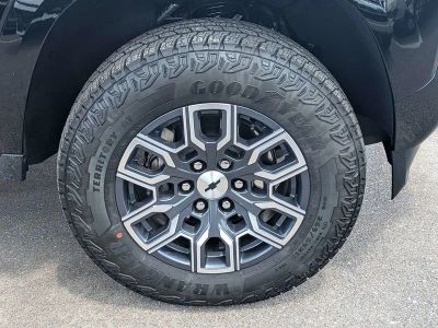 2026 Chevrolet Colorado — photo 10 view