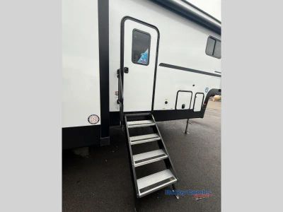 2026 Coachmen RV Chaparral - Photo 9