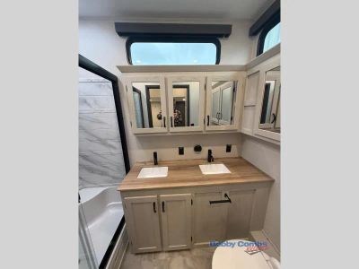 2026 Coachmen RV Chaparral - Photo 15