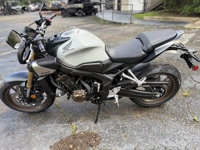 2025 Honda CBR650R E-Clutch - Photo 7