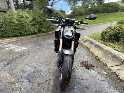 2025 Honda CBR650R E-Clutch - Photo 3