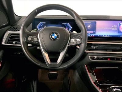 2025 BMW X5 — detail view