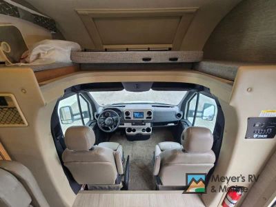 2021 Thor Motor Coach Quantum - Photo 8