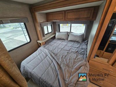 2021 Thor Motor Coach Quantum - Photo 13