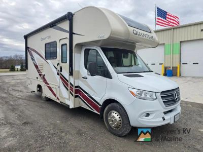 2021 Thor Motor Coach Quantum - Photo 1