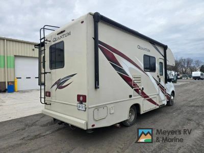 2021 Thor Motor Coach Quantum - Photo 4