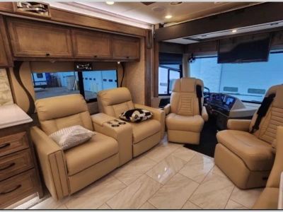 2025 Tiffin Motorhomes Phaeton - Photo 7