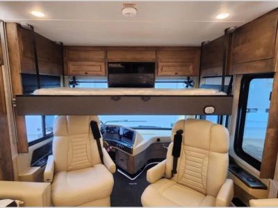 2025 Tiffin Motorhomes Phaeton - Photo 8