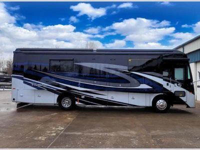 2025 Tiffin Motorhomes Phaeton - Photo 3