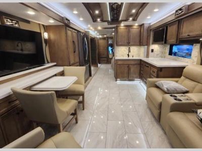 2025 Tiffin Motorhomes Phaeton - Photo 6