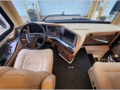 2025 Tiffin Motorhomes Phaeton - Photo 10