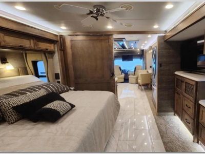 2025 Tiffin Motorhomes Phaeton - Photo 15