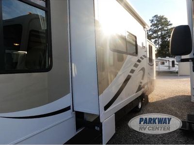 2010 Itasca Sunstar - Photo 6
