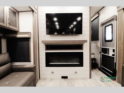 2024 Grand Design Solitude - Photo 20